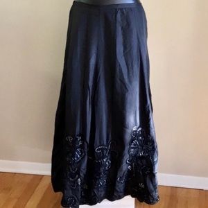 Gorgeous black silk full skirt - perfect for festive holidays - as new- lovely!!
